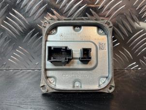 Gebruikte Xenon module Mercedes S (222.0/222.1) 3.0 S-400 24V 4-Matic Prijs € 150,00 Margeregeling aangeboden door van Sabben Parts