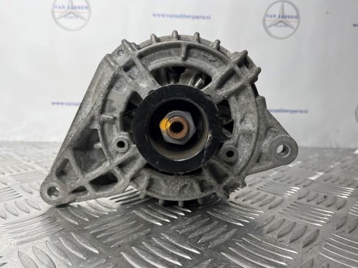 Dynamo van een Mercedes-Benz B (W246) 2.1 B-200 CDI BlueEFFICIENCY, B-200d 16V 2019