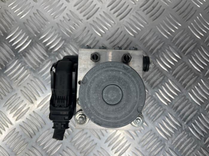 Gebruikte ABS Pomp Mercedes Vito (447.6) 2.2 114 CDI 16V 4x4 Prijs € 181,50 Inclusief btw aangeboden door van Sabben Parts