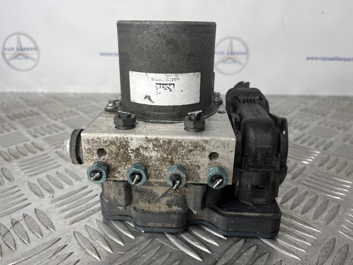 Gebruikte ABS Pomp Mercedes Vito (447.6) 1.7 110 CDI 16V Prijs € 121,00 Inclusief btw aangeboden door van Sabben Parts