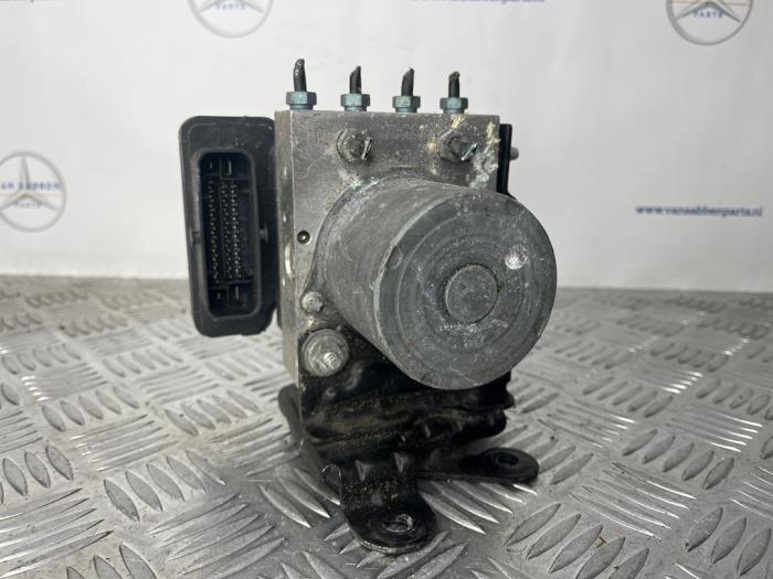 Gebruikte ABS Pomp Mercedes Vito (447.6) 1.6 111 CDI 16V Prijs € 211,75 Inclusief btw aangeboden door van Sabben Parts
