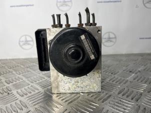 Gebruikte ABS Pomp Mercedes C Sportcoupé (C203) 1.8 C-180K 16V Prijs € 75,00 Margeregeling aangeboden door van Sabben Parts