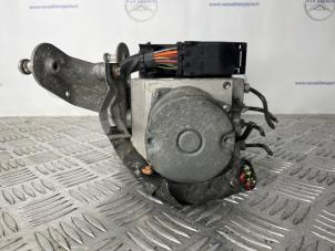 Gebruikte ABS Pomp Mercedes CLS (C219) 320 CDI 24V Prijs € 150,00 Margeregeling aangeboden door van Sabben Parts