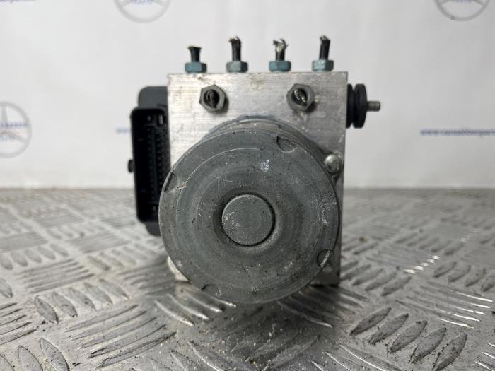 Gebruikte ABS Pomp Mercedes Vito (447.6) 1.6 111 CDI 16V Prijs € 211,75 Inclusief btw aangeboden door van Sabben Parts