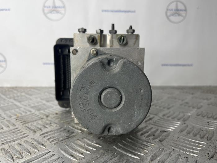 Gebruikte ABS Pomp Mercedes E (W211) 2.2 E-220 CDI 16V Prijs € 125,00 Margeregeling aangeboden door van Sabben Parts