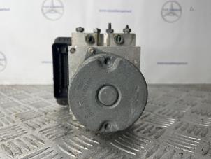 Gebruikte ABS Pomp Mercedes E (W211) 2.2 E-220 CDI 16V Prijs € 125,00 Margeregeling aangeboden door van Sabben Parts