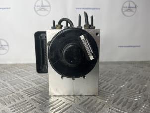 Gebruikte ABS Pomp Mercedes ML II (164/4JG) 3.0 ML-320 CDI 4-Matic V6 24V Prijs € 325,00 Margeregeling aangeboden door van Sabben Parts