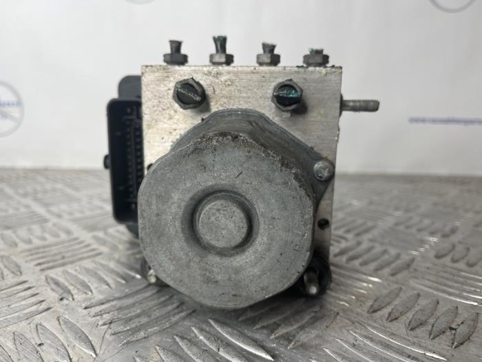 Gebruikte ABS Computer Mercedes B (W246/W242) 1.6 B-180 BlueEFFICIENCY Turbo 16V Prijs € 100,00 Margeregeling aangeboden door van Sabben Parts
