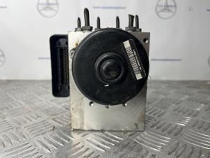 Gebruikte ABS Pomp Mercedes C (W203) 2.2 C-200 CDI 16V Prijs € 75,00 Margeregeling aangeboden door van Sabben Parts