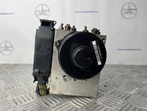 Gebruikte ABS Pomp Mercedes ML I (163) 2.7 270 CDI 20V Prijs € 150,00 Margeregeling aangeboden door van Sabben Parts