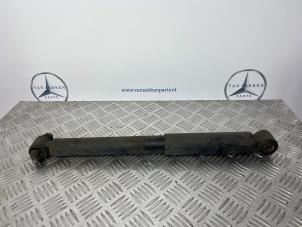 Gebruikte Schokdemper links-achter Mercedes Sprinter 3,5t (906.63) 313 CDI 16V Prijs € 60,50 Inclusief btw aangeboden door van Sabben Parts