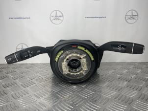 Gebruikte Combischakelaar Stuurkolom Mercedes C Estate (S205) C-160 1.6 16V BlueEfficiency Prijs € 150,00 Margeregeling aangeboden door van Sabben Parts