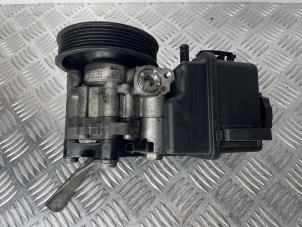 Pomp Servo van een Mercedes-Benz E (W212) E-250 CDI 16V BlueEfficiency 2012
