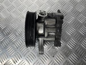 Gebruikte Servopomp Mercedes C (W204) 1.8 C-180 CGI 16V Prijs € 100,00 Margeregeling aangeboden door van Sabben Parts