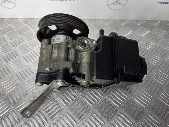 Gebruikte Servopomp Mercedes C (W204) 2.2 C-220 CDI 16V BlueEFFICIENCY Prijs € 100,00 Margeregeling aangeboden door van Sabben Parts