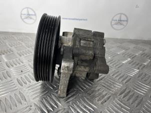 Gebruikte Servopomp Mercedes C (W204) 1.8 C-180 CGI 16V Prijs € 100,00 Margeregeling aangeboden door van Sabben Parts