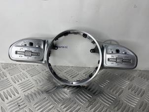Gebruikte Schakelaar stuurbediening Mercedes CLA (118.3) 1.3 CLA-200 Turbo 16V Prijs € 125,00 Margeregeling aangeboden door van Sabben Parts