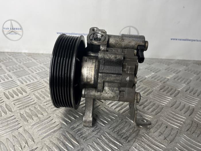 Gebruikte Pomp Servo Mercedes E (C207) E-350 CDI V6 24V Prijs € 150,00 Margeregeling aangeboden door van Sabben Parts