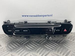 Gebruikte Bediening boordcomputer Mercedes C (W205) 2.2 C-220 CDI 16V BlueTEC Prijs € 50,00 Margeregeling aangeboden door van Sabben Parts