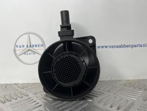 Gebruikte Luchtmassameter Mercedes Sprinter 3,5t (906.73) 211 CDI 16V Prijs € 48,40 Inclusief btw aangeboden door van Sabben Parts