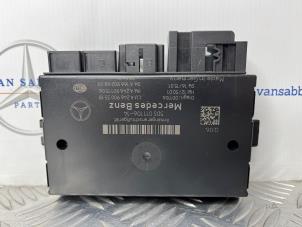 Gebruikte Module Trekhaak Mercedes GLS (X167) 350d 2.9 4-Matic Prijs € 150,00 Margeregeling aangeboden door van Sabben Parts