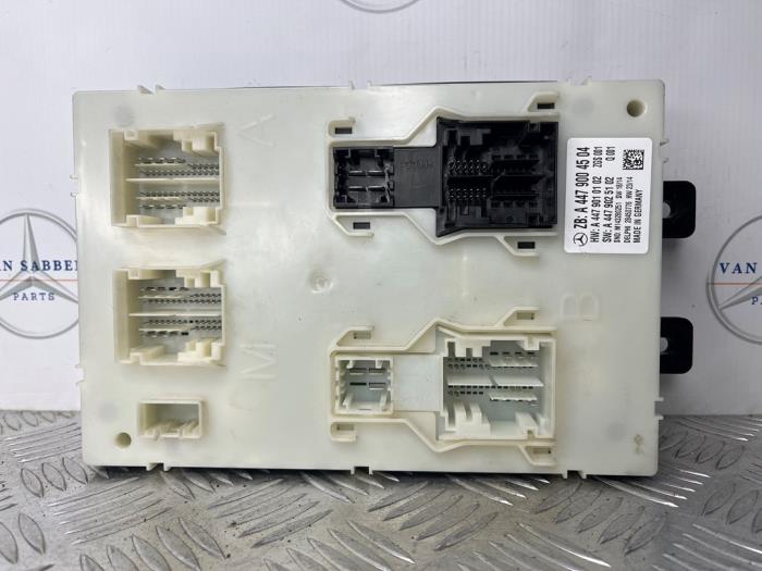 Gebruikte Comfort Module Mercedes V (447.8) 2.1 250 BlueTEC, 250 d 16V 4-Matic Prijs € 151,25 Inclusief btw aangeboden door van Sabben Parts
