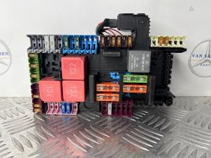 Gebruikte Comfort Module Mercedes C (W205) C-200 1.6 CDI BlueTEC, C-200 d 16V Prijs € 40,00 Margeregeling aangeboden door van Sabben Parts