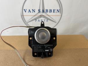 Gebruikte MMI schakelaar Mercedes E (W212) E-220 CDI 16V BlueEfficiency Prijs € 100,00 Margeregeling aangeboden door van Sabben Parts