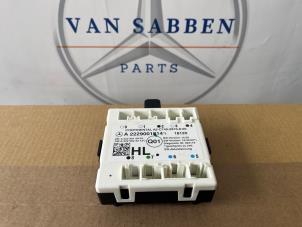 Gebruikte Deur module Mercedes GLC (X253) 2.0 300 16V 4-Matic Prijs € 45,00 Margeregeling aangeboden door van Sabben Parts