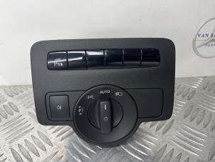 Gebruikte Licht Schakelaar Mercedes Vito (447.6) 2.2 119 CDI 16V BlueTEC Prijs € 30,25 Inclusief btw aangeboden door van Sabben Parts