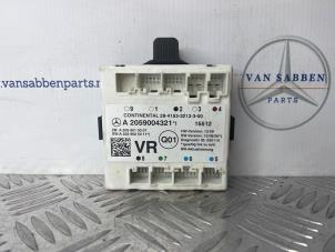 Gebruikte Module Centrale Deurvergrendeling Mercedes C (W205) C-200 1.6 CDI BlueTEC, C-200 d 16V Prijs € 30,00 Margeregeling aangeboden door van Sabben Parts