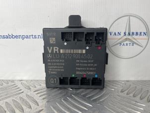 Gebruikte Deur module Mercedes C (W204) 2.2 C-220 CDI 16V BlueTEC Prijs € 25,00 Margeregeling aangeboden door van Sabben Parts