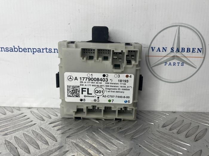 Gebruikte Module Centrale Deurvergrendeling Mercedes A (177.0) 1.3 A-200 Turbo 16V Prijs € 50,00 Margeregeling aangeboden door van Sabben Parts
