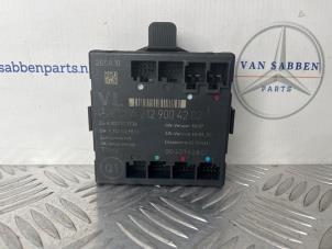 Gebruikte Centrale Deurvergrendelings Module Mercedes E Estate (S212) E-250 CDI 16V BlueEfficiency Prijs € 20,00 Margeregeling aangeboden door van Sabben Parts