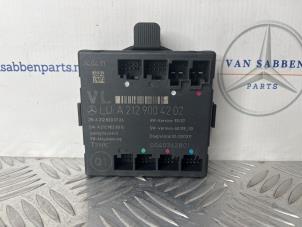 Gebruikte Centrale Deurvergrendelings Module Mercedes E Estate (S212) E-250 CDI 16V BlueEfficiency Prijs € 20,00 Margeregeling aangeboden door van Sabben Parts