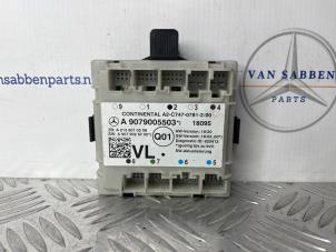 Gebruikte Deur module Mercedes Sprinter 3,5t (907.6/910.6) 311 CDI 2.1 D RWD Prijs € 90,75 Inclusief btw aangeboden door van Sabben Parts