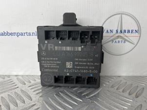 Gebruikte Deur module Mercedes A (W176) 2.0 A-250 Turbo 16V Prijs € 25,00 Margeregeling aangeboden door van Sabben Parts