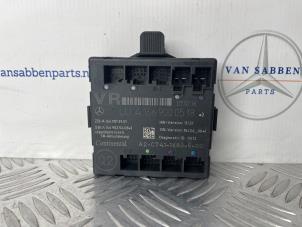 Gebruikte Deur module Mercedes A (W176) 2.0 A-250 Turbo 16V Prijs € 25,00 Margeregeling aangeboden door van Sabben Parts