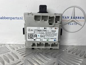 Gebruikte Centrale Deurvergrendelings Module Mercedes CLA (118.3) 1.3 CLA-180 Turbo 16V Prijs € 25,00 Margeregeling aangeboden door van Sabben Parts