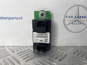 Gebruikte Antenne Versterker Mercedes S (W221) 3.5 S-350 24V Prijs € 20,00 Margeregeling aangeboden door van Sabben Parts