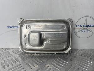 Gebruikte Xenon module Mercedes E (W213) E-200 2.0 Turbo 16V Prijs € 75,00 Margeregeling aangeboden door van Sabben Parts