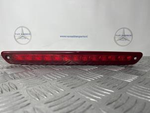 Gebruikte Extra Remlicht midden Mercedes Sprinter 3,5t (906.63) 313 CDI 16V Prijs € 30,25 Inclusief btw aangeboden door van Sabben Parts