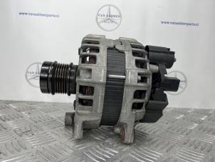 Gebruikte Dynamo Mercedes GLC (X253) 2.0 250 16V 4-Matic Prijs € 125,00 Margeregeling aangeboden door van Sabben Parts