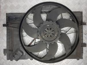 Gebruikte Koelvin Mercedes C (W203) 1.8 C-180K 16V Prijs € 100,00 Margeregeling aangeboden door van Sabben Parts