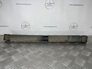 Gebruikte Schokdemper links-achter Mercedes Sprinter 3,5t (906.63) 316 Prijs € 30,25 Inclusief btw aangeboden door van Sabben Parts