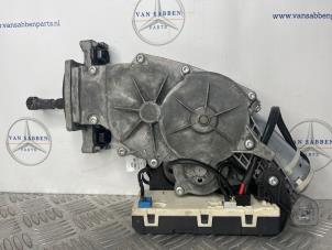 Gebruikte Achterklep motor Mercedes E Estate (S212) E-220 CDI 16V BlueEfficiency Prijs € 75,00 Margeregeling aangeboden door van Sabben Parts