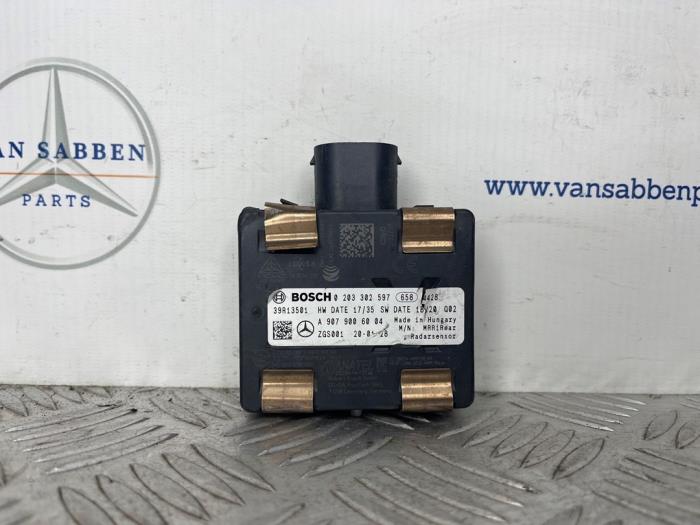 Gebruikte Radar sensor Mercedes Sprinter 3,5t (907.6/910.6) 317 CDI 2.0 D RWD Prijs € 121,00 Inclusief btw aangeboden door van Sabben Parts
