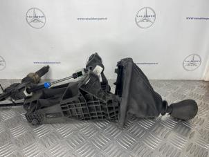 Gebruikte Schakelmechaniek Mercedes Sprinter 5t (907.6) 211 CDI 2.1 D FWD Prijs € 121,00 Inclusief btw aangeboden door van Sabben Parts