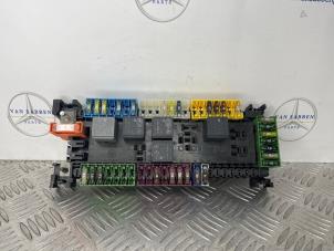 Gebruikte Zekeringkast Mercedes GLE (W166) 250d 2.0 Prijs € 25,00 Margeregeling aangeboden door van Sabben Parts