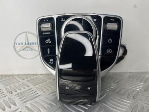 Gebruikte Regelunit Multi Media Mercedes C (W205) C-200 1.6 CDI BlueTEC, C-200 d 16V Prijs € 100,00 Margeregeling aangeboden door van Sabben Parts